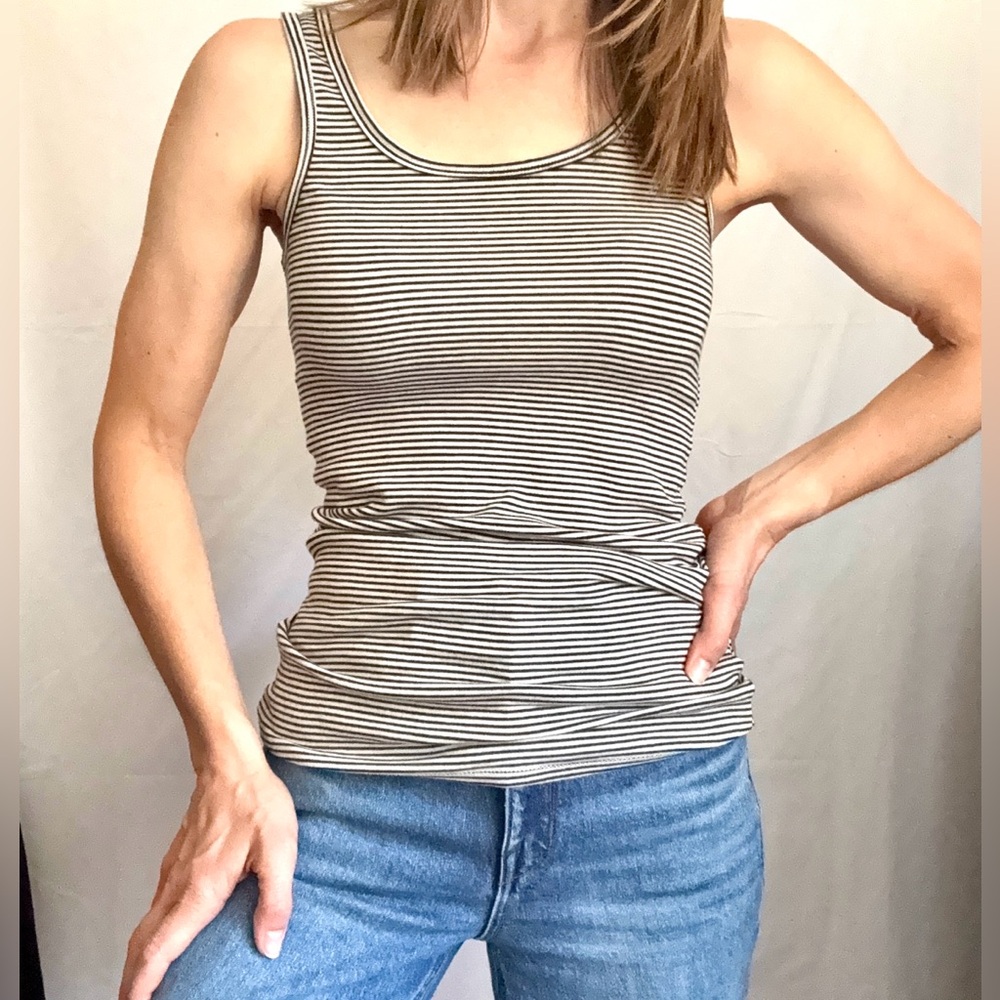 A New Day Striped Black and White stretch fitted tank top size small